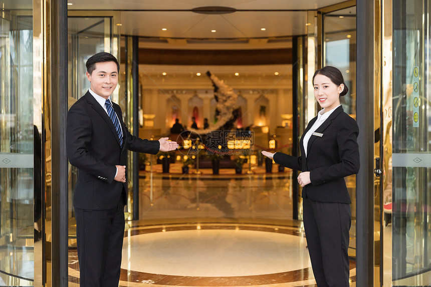 酒店管理服务人员接待形象铸就高品质服务体验